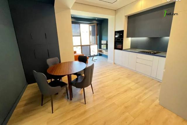 3 սենյականոց բնակարան նորակառույց շենքում Կոմիտասի պողոտայում, 55 ք.մ., 10/15 հարկ, բարձր առաստաղներ