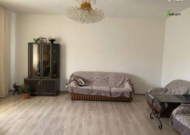 Երկու հարկանի տուն Բագրևանդի 23-րդ փողոցում Ջրվեժում, 220 քմ, 2 սանհանգույց, կապիտալ վերանորոգված