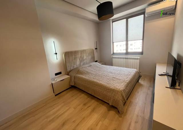 3 սենյականոց բնակարան նորակառույց շենքում Կոմիտասի պողոտայում, 65 ք.մ., 10/15 հարկ, բարձր առաստաղներ