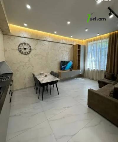 2 սենյականոց բնակարան Խորենացու փողոցում, 45 քմ, 3/5 հարկ, դիզայներական ոճով վերանորոգված, քարե շենք