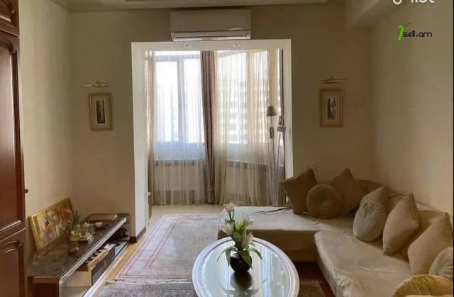 3 սենյականոց բնակարան Արգիշտիի փողոցում, 60 քմ, 11/14 հարկ, կապիտալ վերանորոգված, քարե շենք