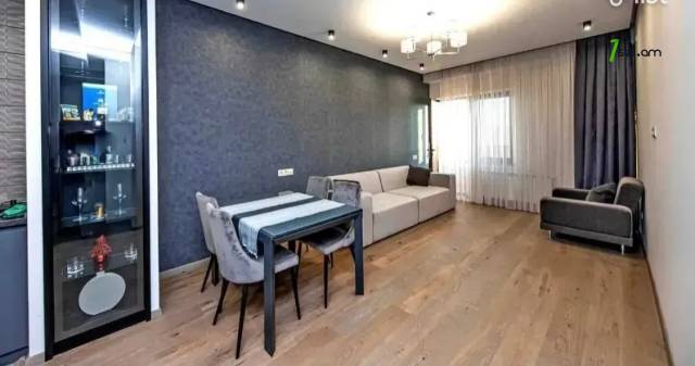 2 սենյականոց բնակարան նորակառույց շենքում Դավիթ Անհաղթի փողոցում, 61 ք.մ., 13/15 հարկ