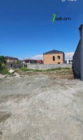 Հողատարածք բնակելի շինությունների համար Ավանում, 500 քմ