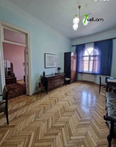 3 սենյականոց բնակարան Ազատության պողոտայում, 83 քմ, նախավերջին հարկ, բարձր առաստաղներ