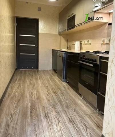 3 սենյականոց բնակարան Կարախանյան փողոցում, 90 ք.մ., 2/9 հարկ, կապիտալ վերանորոգված