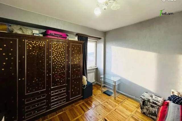 3 սենյականոց բնակարան Արցախի պողոտայում, 71 ք.մ., նախավերջին հարկ, կապիտալ վերանորոգված