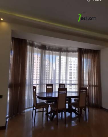 Ընդարձակ 3 սենյականոց բնակարան նորակառույց շենքում Ամիրյան փողոցում, 160 քմ, 9/12 հարկ