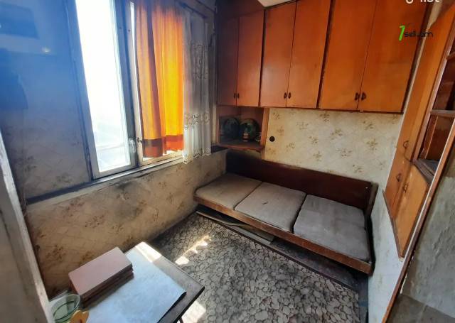 4 սենյականոց բնակարան Վիկտոր Համբարձումյան փողոցում, 94 քմ, քարե շենք