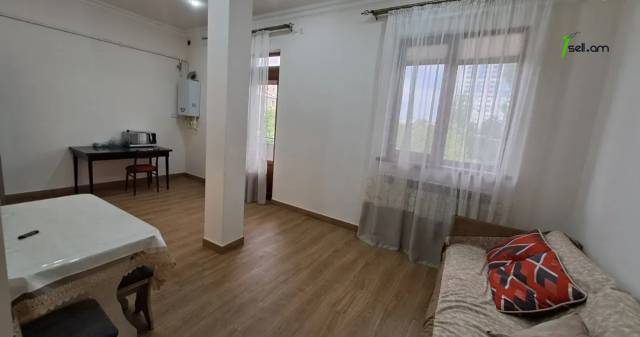 3 սենյականոց բնակարան Կոմիտասի պողոտայում, 110 քմ, 2/4 հարկ, 2 սանհանգույց, մի քանի պատշգամբ