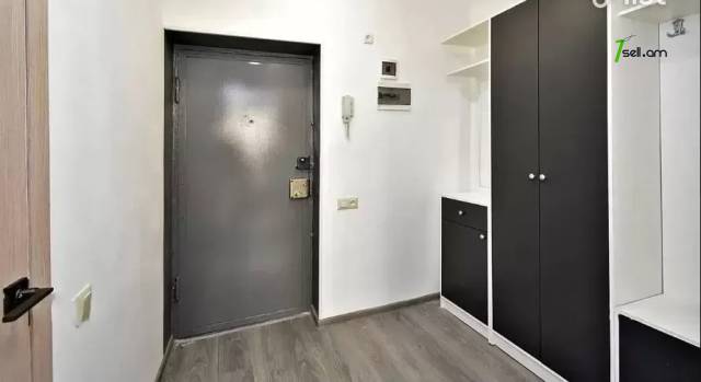 2 սենյականոց բնակարան Կոմիտասի պողոտայում, 51 ք.մ., կապիտալ վերանորոգված, քարե շենք