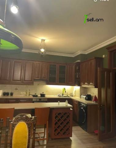 3 սենյականոց բնակարան նորակառույց շենքում Սասնա Ծռերի փողոցում, 117 քմ, 5/17 հարկ, 2 սանհանգույց