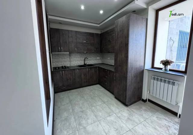3 սենյականոց բնակարան նորակառույց շենքում Արամի փողոցում, 102 քմ, 11/17 հարկ, բարձր առաստաղներ