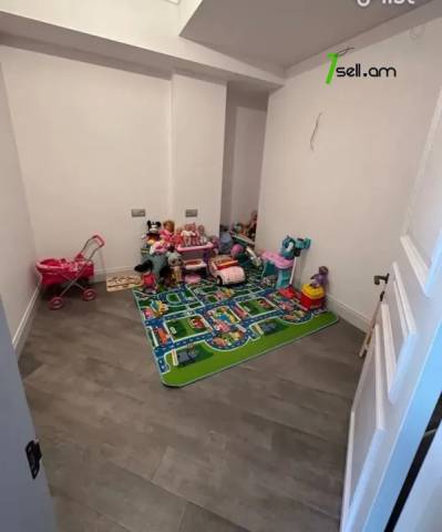 3 սենյականոց բնակարան նորակառույց շենքում Մալխասյանց փողոցում, 72 ք.մ., բարձր առաստաղներ, 4/14 հարկ