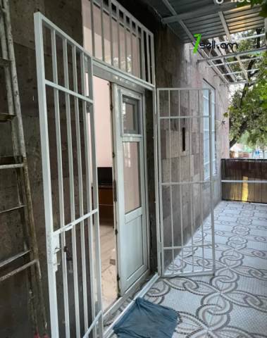 3 սենյականոց բնակարան Բաղրամյան պողոտայում, 80 ք.մ., 2/5 հարկ, բարձր առաստաղներ