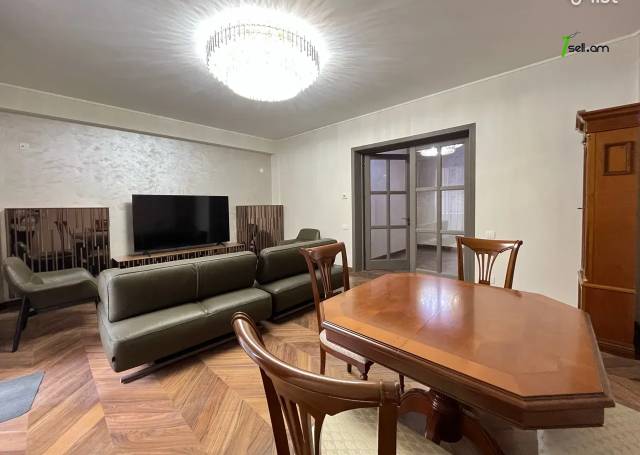 4 սենյականոց բնակարան նորակառույց շենքում Հյուսիսային պողոտայում, 180 ք.մ., 2 սանհանգույց