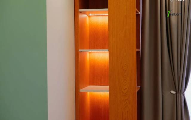 3 սենյականոց բնակարան Դավիթ Անհաղթի փողոցում, 76 ք.մ., 2/4 հարկ, դիզայներական ոճով վերանորոգված