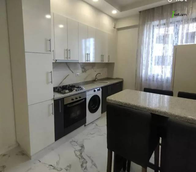 3 սենյականոց բնակարան նորակառույց շենքում Կոմիտասի պողոտայում, 70 քմ, 6/17 հարկ, բարձր առաստաղներ