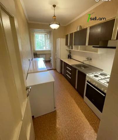 3 սենյականոց բնակարան, Սայաթ-Նովա թաղամաս, 78 քմ, 1/9 հարկ, եվրովերանորոգված