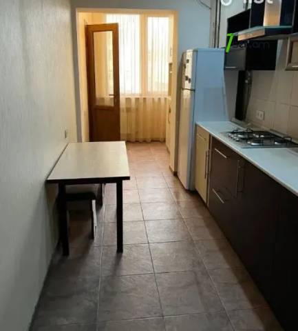 3 սենյականոց բնակարան, Davtashen 4th Block, 82 քմ, 4/12 հարկ, կապիտալ վերանորոգված