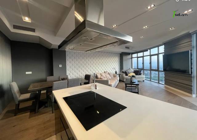 3 սենյականոց բնակարան նորակառույց շենքում Վերին Անտառային փողոցում, 110 քմ, 12/15 հարկ