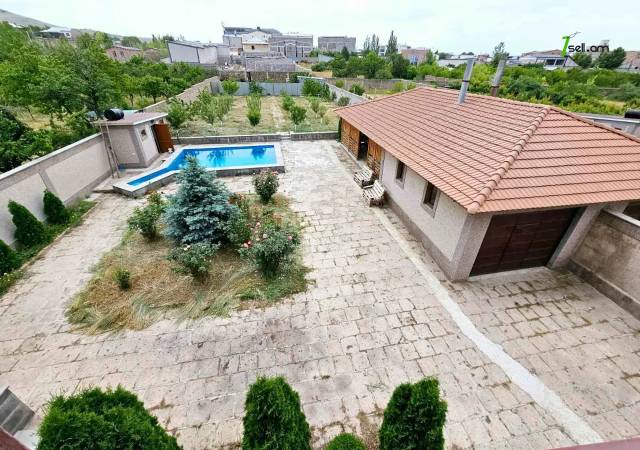 Երկու հարկանի քարե տուն Ջրվեժում, 1400 ք.մ., 3+ սանհանգույց, կապիտալ վերանորոգված