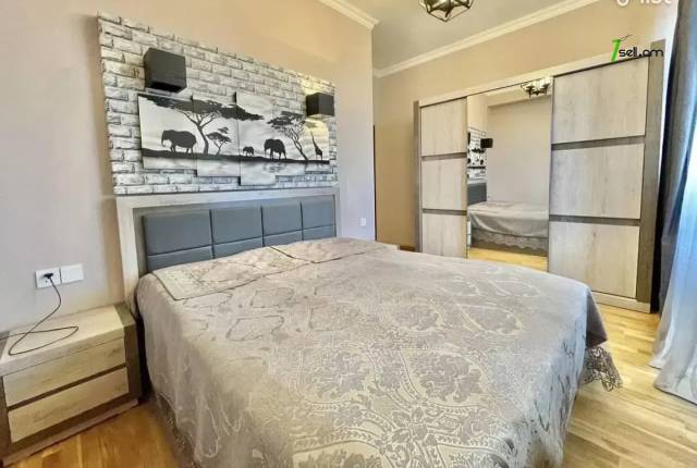 4 սենյականոց բնակարան նորակառույց շենքում Պարույր Սևակի փողոցում, 126 ք.մ., 2 սանհանգույց