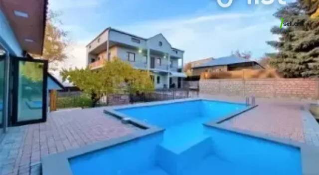 Երկու հարկանի քարե տուն Արաբկիրում, 604 ք.մ., 3+ սանհանգույց, եվրովերանորոգված