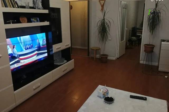 2 սենյականոց բնակարան Լվովյան փողոցում, 54 քմ, 2/5 հարկ, կոսմետիկ վերանորոգում, քարե շենք