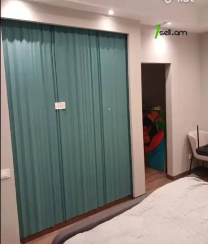 3 սենյականոց բնակարան նորակառույց շենքում Գարեգին Հովսեփյան փողոցում, 104 ք.մ., 3/6 հարկ