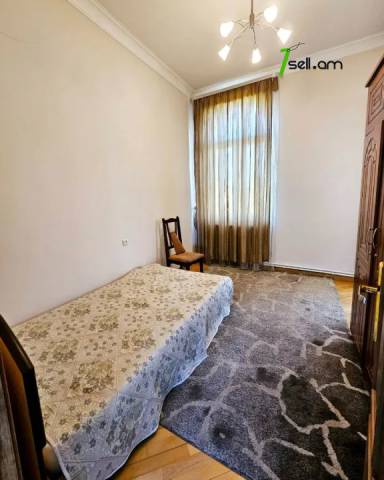 Երկու հարկանի տուն Բագրևանդի 20-րդ փողոցում Նոր Նորքում, 1830 ք.մ., 3+ սանհանգույց