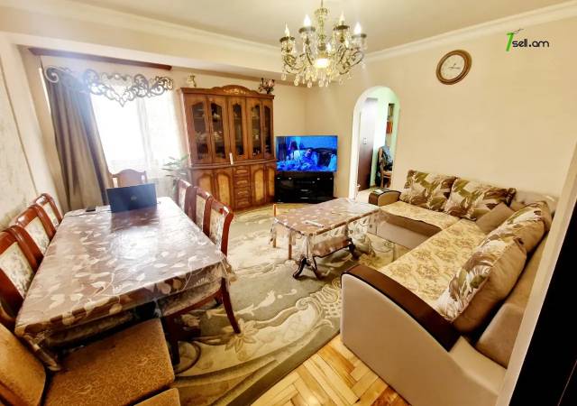 3 սենյականոց բնակարան Էրեբունու փողոցում, 80 ք.մ., 12/14 հարկ, եվրովերանորոգված