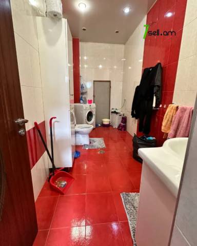 Երեք հարկանի քարե տուն, Նոյ թաղամաս Մալաթիա Սեբաստիայում, 360 ք.մ., 3+ սանհանգույց