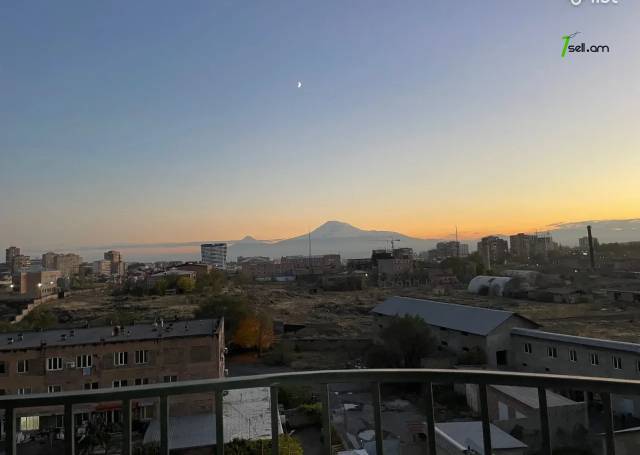 2 սենյականոց բնակարան նորակառույց շենքում Անաստաս Միկոյանի փողոցում, 64 ք.մ., բարձր առաստաղներ