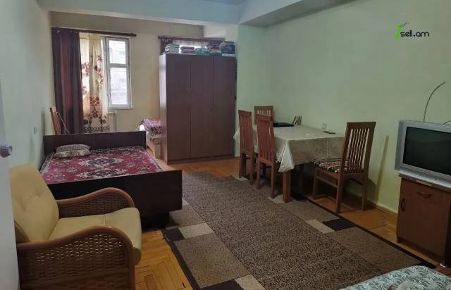 2 սենյականոց բնակարան Հրաչյա Քոչարի փողոցում, 74 քմ, 2/12 հարկ