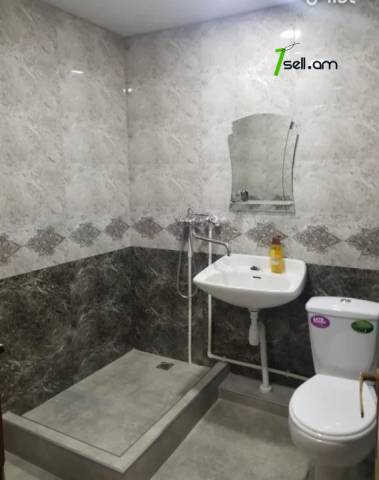 1 սենյականոց բնակարան Էզրաս Հասրաթյան փողոցում, 50 քմ, 4/9 հարկ, մասնակի վերանորոգում