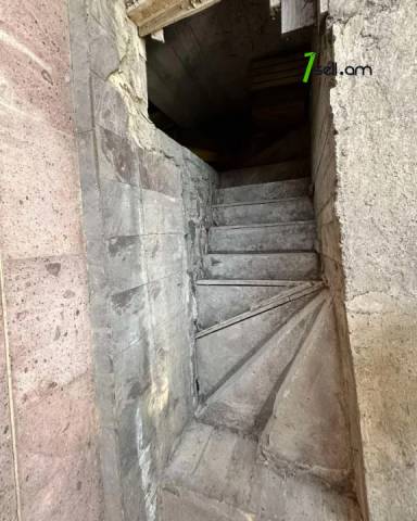 3 սենյականոց բնակարան Ազատության պողոտայում, 125 քմ, 1/5 հարկ, կապիտալ վերանորոգված, քարե շենք