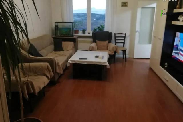 2 սենյականոց բնակարան Լվովյան փողոցում, 54 քմ, 2/5 հարկ, կոսմետիկ վերանորոգում, քարե շենք