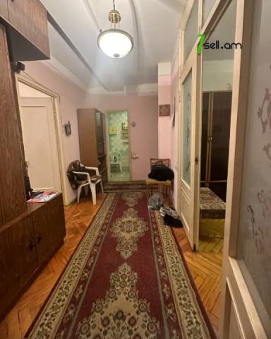 2 սենյականոց բնակարան Փավստոս Բուզանդի փողոցում, 70 ք.մ., բարձր առաստաղներ, 6/9 հարկ