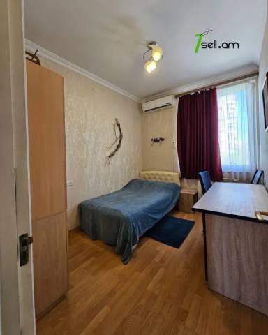 Երեք հարկանի քարե տուն Խնկո Ապոր փողոցում Արաբկիրում, 410 ք.մ., 3+ սանհանգույց, կապիտալ վերանորոգված