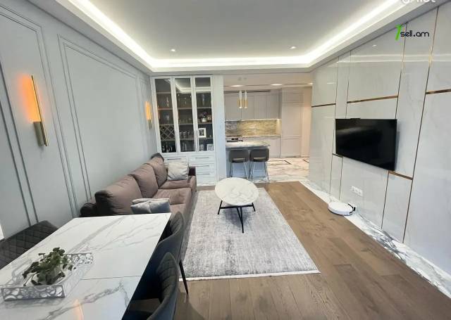 3 սենյականոց բնակարան նորակառույց շենքում Օրբելի եղբայրների փողոցում, 85 քմ, 4/15 հարկ