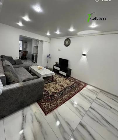 2 սենյականոց բնակարան Արամ Խաչատրյան փողոցում, 55 ք.մ., մի քանի պատշգամբ, նախավերջին հարկ