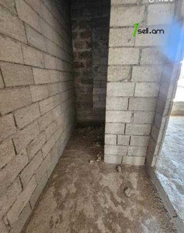 Երեք հարկանի տուն, Գ-1 թաղամաս Աջափնյակում, 280 քմ, 3+ սանհանգույց