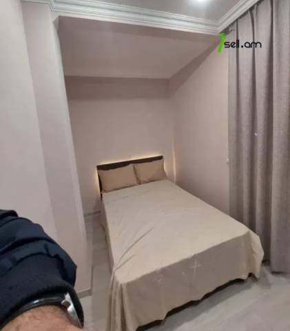 2 սենյականոց բնակարան Մարգարյան փողոցում, 50 քմ, նախավերջին հարկ, եվրովերանորոգված, քարե շենք