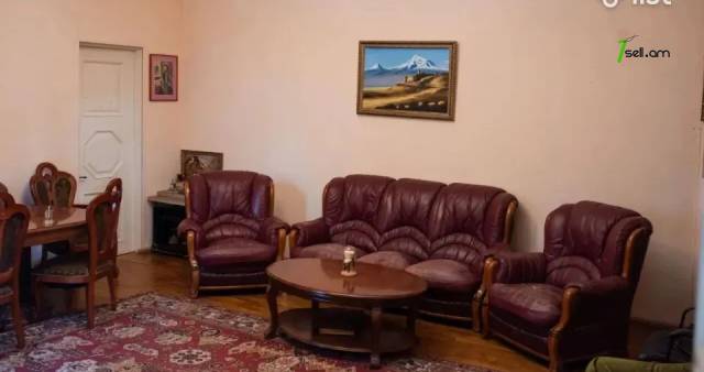 3 սենյականոց բնակարան Ազատության պողոտայում, 120 քմ, 1/5 հարկ, բարձր առաստաղներ