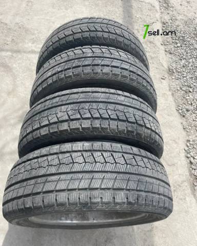 GGG. Rock blade 4հատ 90-95% Ձմեռային անվադողեր, 215/55 R17