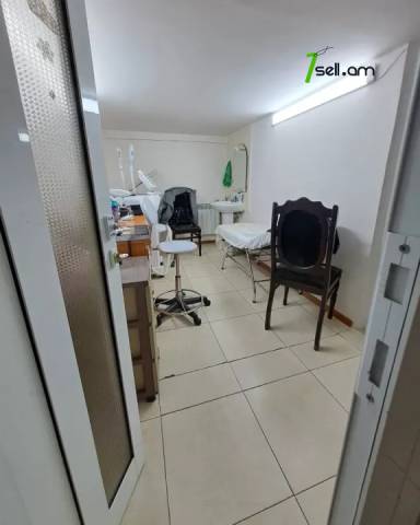 4 սենյականոց բնակարան Բաշինջաղյան փողոցում, 58 քմ, 1/9 հարկ, 2 սանհանգույց, կապիտալ վերանորոգված