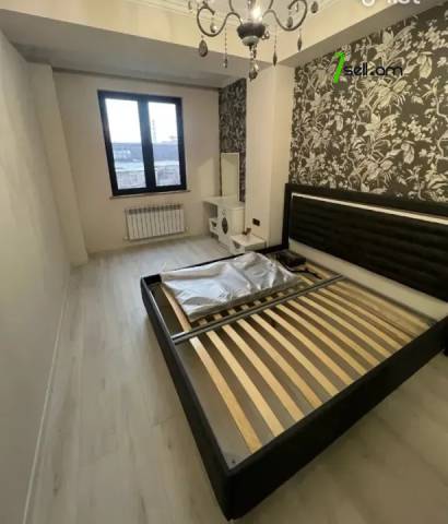 3 սենյականոց բնակարան նորակառույց շենքում Նիկողայոս Տիգրանյան փողոցում, 78 ք.մ., 3/12 հարկ