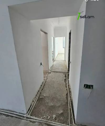 5 սենյականոց բնակարան նորակառույց շենքում Չարենցի փողոցում, 155 քմ, 11/17 հարկ, 2 սանհանգույց