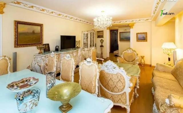 4 սենյականոց բնակարան Մոսկովյան փողոցում, 150 ք.մ., 2/8 հարկ, 2 սանհանգույց, եվրովերանորոգված