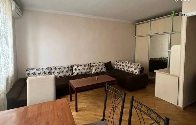 2 սենյականոց բնակարան Սեբաստիայի փողոցում, 40 քմ, կապիտալ վերանորոգված, քարե շենք